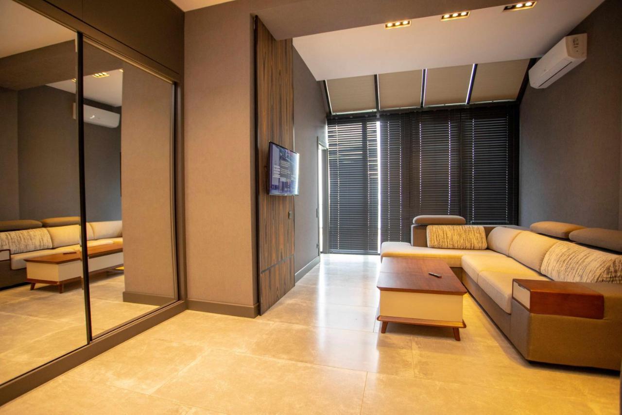 Gumbati Apart Hotel Batumi Esterno foto