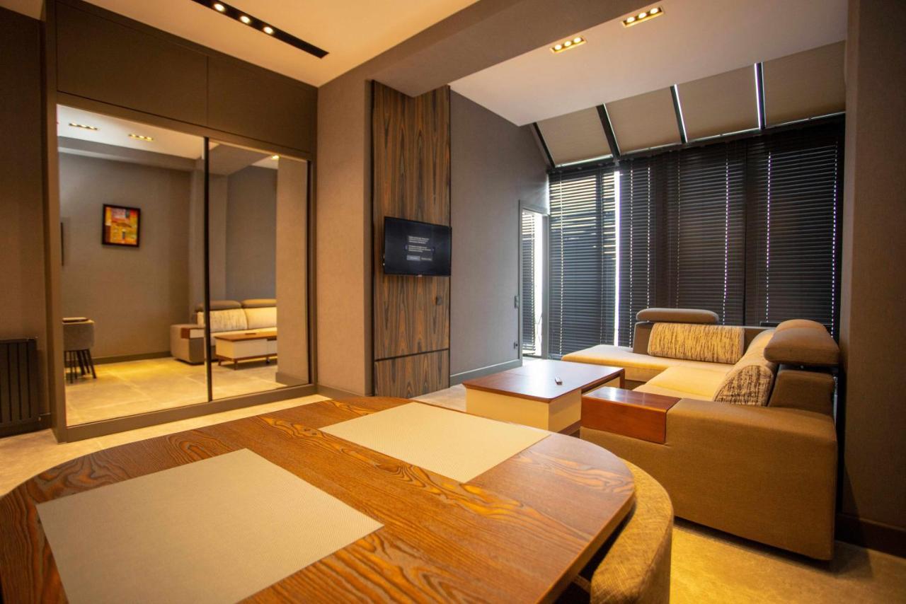 Gumbati Apart Hotel Batumi Esterno foto